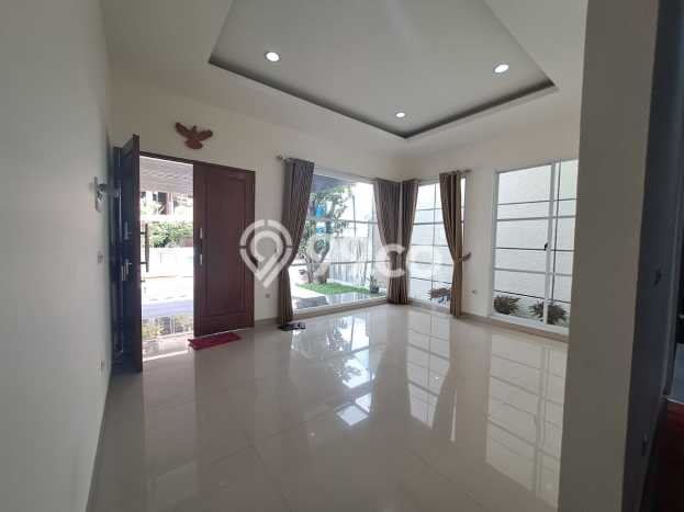 Jual Rumah Mewah Megah Dengan View Cantik di Alam Sutera, Tangerang Jual Rumah Mewah Megah Dengan View Cantik di Alam Sutera, Tangerang