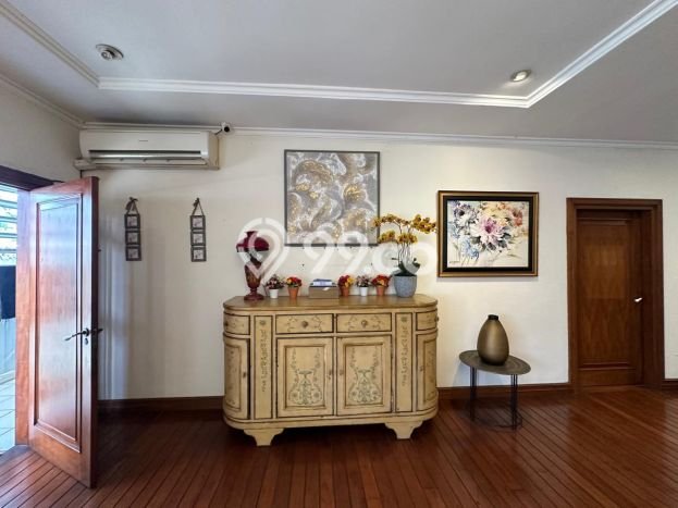Rumah Mewah Siap Huni LT 1107m2 di Cilandak, Jakarta Selatan Rumah Mewah Siap Huni LT 1107m2 di Cilandak, Jakarta Selatan