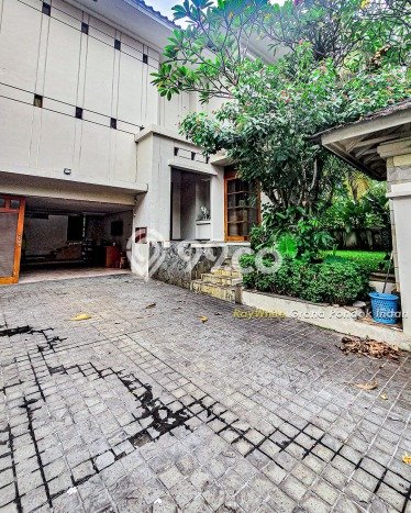 Rumah Elit LB 363m2 Siap Pakai Desain Elegan di Kemang, Jakarta Selatan Rumah Elit LB 363m2 Siap Pakai Desain Elegan di Kemang, Jakarta Selatan