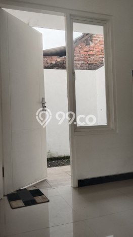 Rumah Luxury Modern Siap Huni di Wonorejo Surabaya Rumah Luxury Modern Siap Huni di Wonorejo Surabaya