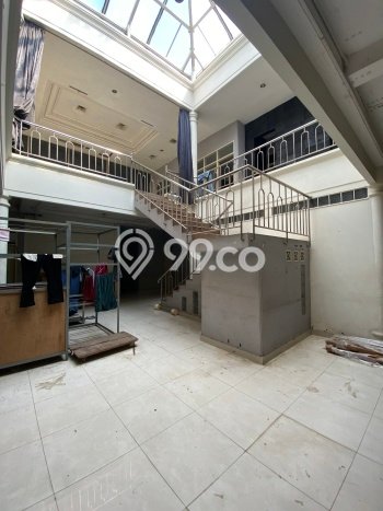Unit Komersial Dijual di Tebet Jakarta Selatan 800m2 Unit Komersial Dijual di Tebet Jakarta Selatan 800m2