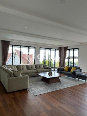 Lokasi Strategis! Vila Kawasan , Ukuran 960m2m², Kondisi Prima Lokasi Strategis! Vila Kawasan , Ukuran 960m2m², Kondisi Prima