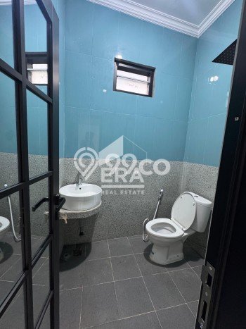 Ruko Bagus LT 50m2 LB 160m2 Dijual di Jagakarsa Jakarta Selatan Ruko Bagus LT 50m2 LB 160m2 Dijual di Jagakarsa Jakarta Selatan