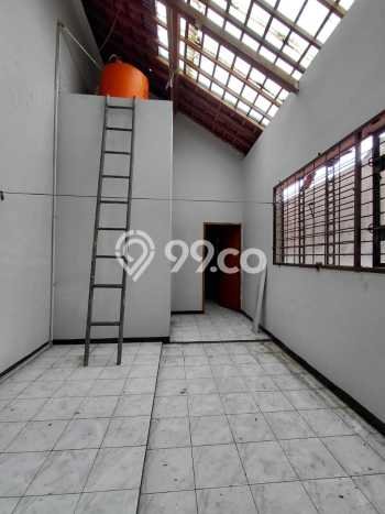 Dijual Rumah Luas Megah Dengan View Cantik di Taman Kopo Indah, Bandung Dijual Rumah Luas Megah Dengan View Cantik di Taman Kopo Indah, Bandung
