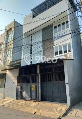 Jual Rumah Favorit Siap Huni LB 260m2 di Tambora, Jakarta Barat Jual Rumah Favorit Siap Huni LB 260m2 di Tambora, Jakarta Barat