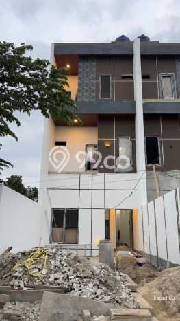 Rumah Minimalis 3 Kamar LT 100m2 di Meruya Rumah Minimalis 3 Kamar LT 100m2 di Meruya