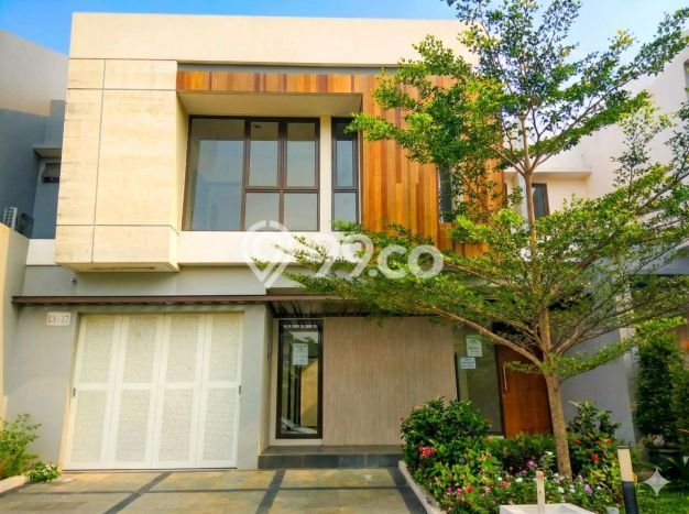 Rumah Mewah LB 228m2 Siap Huni Desain Elegan di BSD Eminent, Tangerang Rumah Mewah LB 228m2 Siap Huni Desain Elegan di BSD Eminent, Tangerang