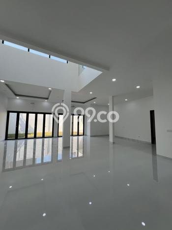 Rumah Mewah LB 420m2 Siap Huni Desain Elegan di BSD Puspita Loka, Tangerang Rumah Mewah LB 420m2 Siap Huni Desain Elegan di BSD Puspita Loka, Tangerang