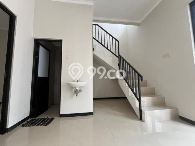 Lokasi strategis! Rumah siap pakai disewakan di Wiyung LB 75m2 Lokasi strategis! Rumah siap pakai disewakan di Wiyung LB 75m2