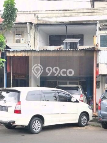 Hunian Mewah LB 200m2 Siap Pakai Desain Elegan di Tidar, Surabaya Hunian Mewah LB 200m2 Siap Pakai Desain Elegan di Tidar, Surabaya