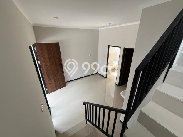 Lokasi strategis! Rumah siap pakai disewakan di Wiyung LB 75m2 Lokasi strategis! Rumah siap pakai disewakan di Wiyung LB 75m2