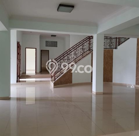 Rumah Eksklusif Siap Huni LT 504m2 di Jatisampurna, Bekasi Rumah Eksklusif Siap Huni LT 504m2 di Jatisampurna, Bekasi