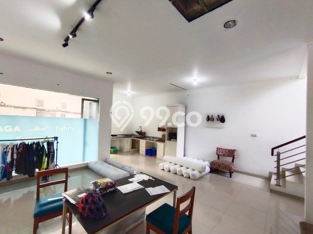 Dijual Cepat Rumah Favorit Siap Huni LB 155m2 di Batununggal, Bandung Dijual Cepat Rumah Favorit Siap Huni LB 155m2 di Batununggal, Bandung