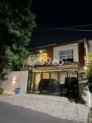 Hunian Mewah Dijual LT 240m2 di Gajah Mungkur, Semarang Hunian Mewah Dijual LT 240m2 di Gajah Mungkur, Semarang