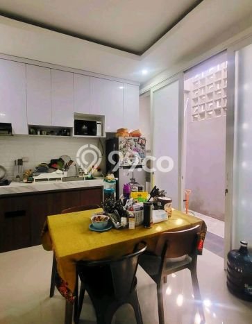 For Sale Rumah 3 Kamar Lokasi Ideal Bagus dan Strategis di Tembalang For Sale Rumah 3 Kamar Lokasi Ideal Bagus dan Strategis di Tembalang