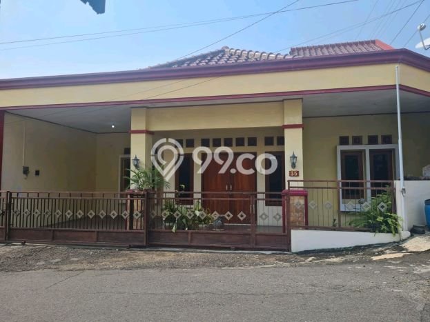 Rumah Modern Minimalis 4 Kamar Bisa Langsung Pindah di Banyumanik Rumah Modern Minimalis 4 Kamar Bisa Langsung Pindah di Banyumanik