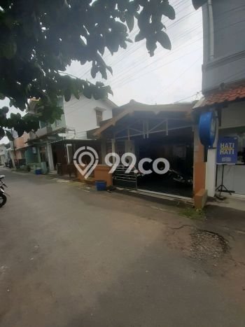 Kost Dijual Lokasi Tembalang, Semarang, Spesifikasi 0 Kamar Tidur dan Luas 250m2 Kost Dijual Lokasi Tembalang, Semarang, Spesifikasi 0 Kamar Tidur dan Luas 250m2