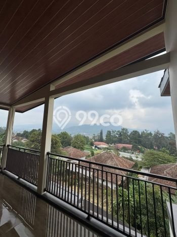 For Sale! Luxury House LT 240m2 Desain Modern di Lembang For Sale! Luxury House LT 240m2 Desain Modern di Lembang