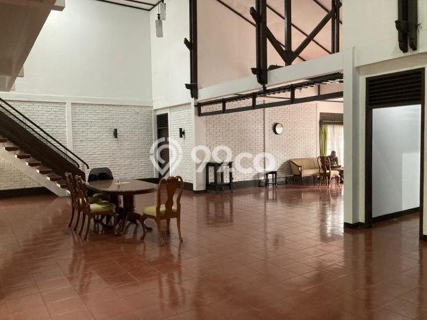 Hunian Mewah LB 225m2 Siap Huni Desain Elegan di Bandung Kota, Bandung Hunian Mewah LB 225m2 Siap Huni Desain Elegan di Bandung Kota, Bandung