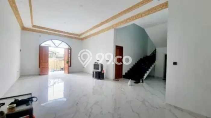 Hunian Mewah LB 250m2 Siap Pakai Desain Elegan di Manyar, Surabaya Hunian Mewah LB 250m2 Siap Pakai Desain Elegan di Manyar, Surabaya