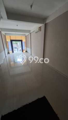 Unit Ruko Dijual di Tenggilis Mejoyo Surabaya Luas Tanah 90m2, Luas Bangunan 280m2 Unit Ruko Dijual di Tenggilis Mejoyo Surabaya Luas Tanah 90m2, Luas Bangunan 280m2
