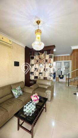 Rumah Elit Modern Tanpa Renovasi di Surabaya Kota Surabaya Rumah Elit Modern Tanpa Renovasi di Surabaya Kota Surabaya