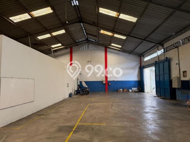 FOR RENT! Gudang di Surabaya Kota Cocok untuk Bisnis 1463m2 FOR RENT! Gudang di Surabaya Kota Cocok untuk Bisnis 1463m2