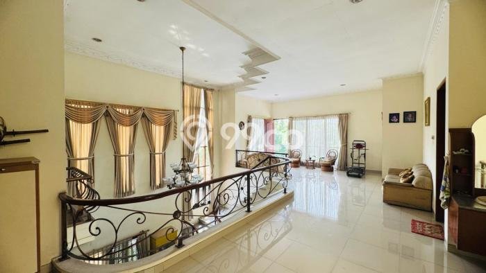 Dijual Rumah Mewah Megah Dengan View Cantik di Surabaya Kota, Surabaya Dijual Rumah Mewah Megah Dengan View Cantik di Surabaya Kota, Surabaya