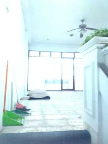 Ruko Dijual di Surabaya LT 78m2 & LB 229m2 Lokasi Terbaik! Ruko Dijual di Surabaya LT 78m2 & LB 229m2 Lokasi Terbaik!