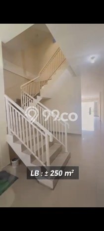 Ruko Dijual di Surabaya LT 112m2 & LB 250m2 Lokasi Terbaik! Ruko Dijual di Surabaya LT 112m2 & LB 250m2 Lokasi Terbaik!