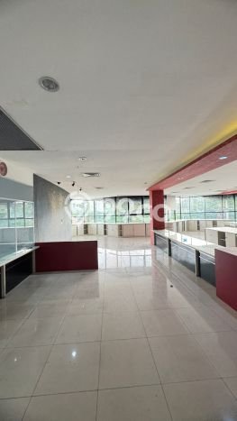 Disewakan Komersial di Kawasan Ramai Surabaya Kota Luas 2098m2 Disewakan Komersial di Kawasan Ramai Surabaya Kota Luas 2098m2