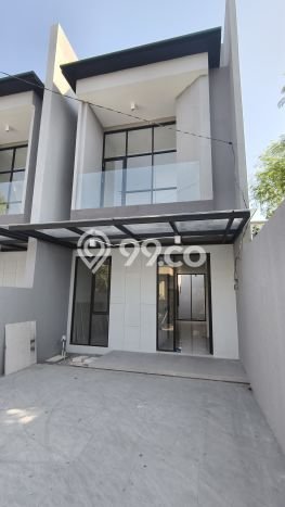 For Sale Hunian Rumah Terawat 4 KT di Surabaya Kota, Surabaya For Sale Hunian Rumah Terawat 4 KT di Surabaya Kota, Surabaya