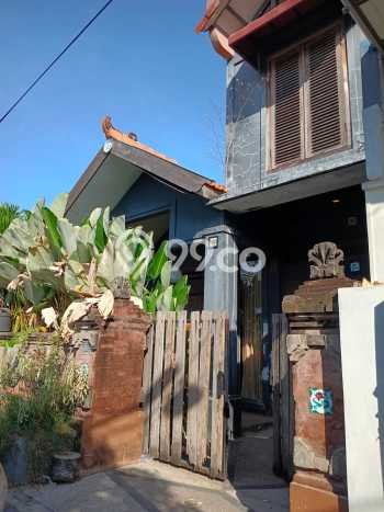 Dijual Rumah 5 Kamar Lokasi Ideal Bagus dan Strategis di Surabaya Kota Dijual Rumah 5 Kamar Lokasi Ideal Bagus dan Strategis di Surabaya Kota