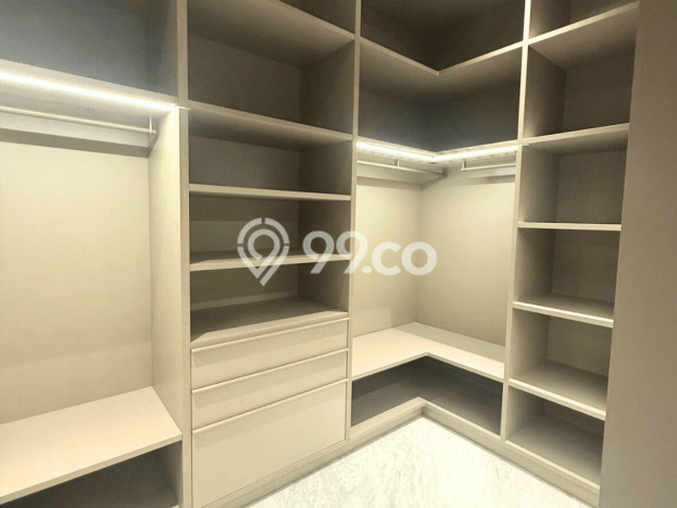 Disewakan Apartemen Terjangkau 4 BR di Thamrin Jakarta Pusat Disewakan Apartemen Terjangkau 4 BR di Thamrin Jakarta Pusat