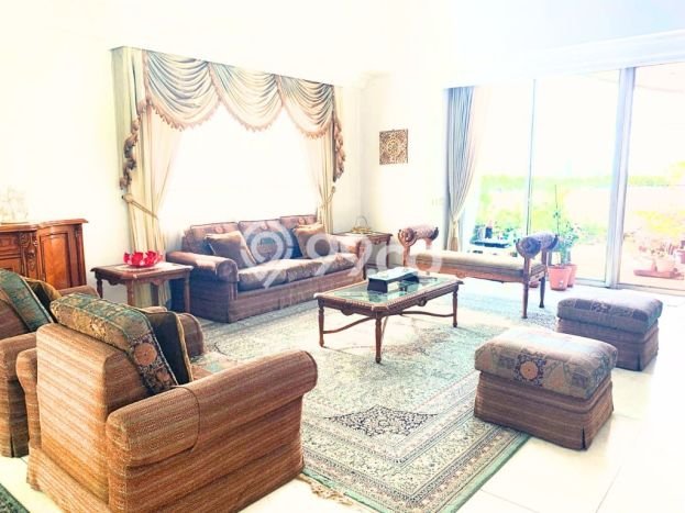 Siap Huni Apartemen Prestisius di Simprug 5 Kamar & 5 Kamar Mandi Siap Huni Apartemen Prestisius di Simprug 5 Kamar & 5 Kamar Mandi