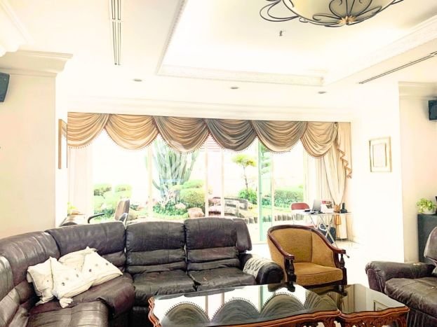 Siap Huni Apartemen Prestisius di Simprug 5 Kamar & 5 Kamar Mandi Siap Huni Apartemen Prestisius di Simprug 5 Kamar & 5 Kamar Mandi