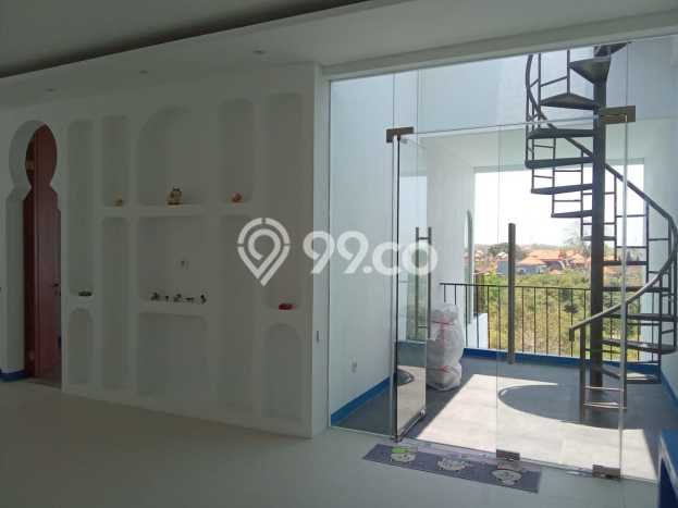 Lokasi Strategis! Vila Kawasan , Luas 300m2m², Lingkungan Asri dan aman Lokasi Strategis! Vila Kawasan , Luas 300m2m², Lingkungan Asri dan aman