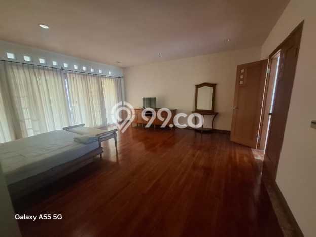 Disewakan! Rumah 3 Kamar Tidur &
3 Kamar Mandi di Cipaku, Bandung Disewakan! Rumah 3 Kamar Tidur &
3 Kamar Mandi di Cipaku, Bandung