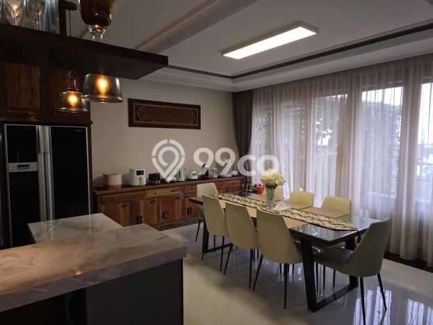 Rumah Elit Modern Tanpa Renovasi di Dago Pakar Bandung Rumah Elit Modern Tanpa Renovasi di Dago Pakar Bandung