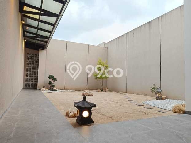For Sale! Luxury House LT 320m2 Desain Elegan di Mekar Wangi For Sale! Luxury House LT 320m2 Desain Elegan di Mekar Wangi