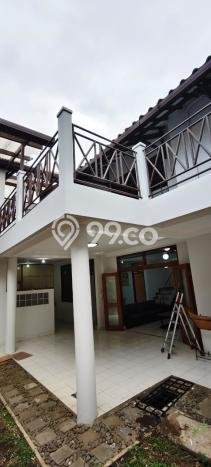Disewakan! Rumah 5 Kamar Tidur &
3 Kamar Mandi di Pasteur, Bandung Disewakan! Rumah 5 Kamar Tidur &
3 Kamar Mandi di Pasteur, Bandung