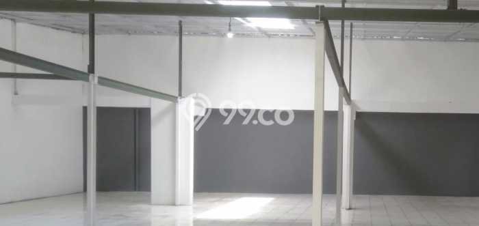 Gudang Dijual di Bandung LT 618m2 & LB 500m2 Lokasi Terbaik! Gudang Dijual di Bandung LT 618m2 & LB 500m2 Lokasi Terbaik!