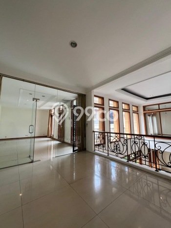 Jarang Ada! Rumah Sewa 5 Kamar Nyaman Siap Huni Setra Duta Jarang Ada! Rumah Sewa 5 Kamar Nyaman Siap Huni Setra Duta