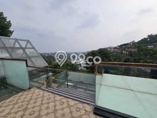 Rumah Elit Modern Tanpa Renovasi di Dago Pakar Bandung Rumah Elit Modern Tanpa Renovasi di Dago Pakar Bandung