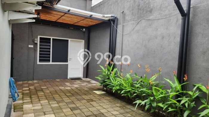 Lokasi strategis! Rumah siap pakai dikontrakkan di Pasar Kliwon LB 80m2 Lokasi strategis! Rumah siap pakai dikontrakkan di Pasar Kliwon LB 80m2