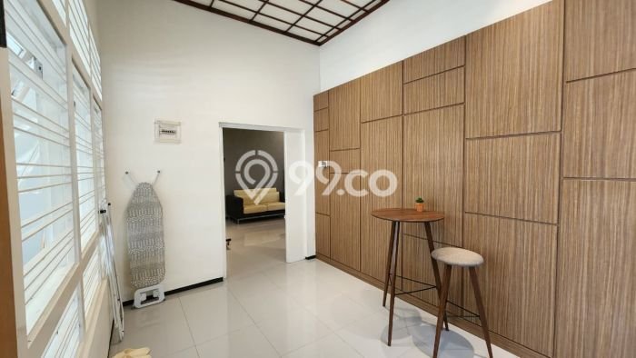 Lokasi strategis! Rumah siap huni disewakan di Pasar Kliwon LB 90m2 Lokasi strategis! Rumah siap huni disewakan di Pasar Kliwon LB 90m2