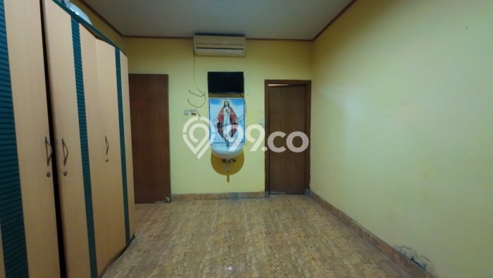 Dijual Rumah Strategis Bagus Punya 6 KT di Laweyan Solo SHM Dijual Rumah Strategis Bagus Punya 6 KT di Laweyan Solo SHM