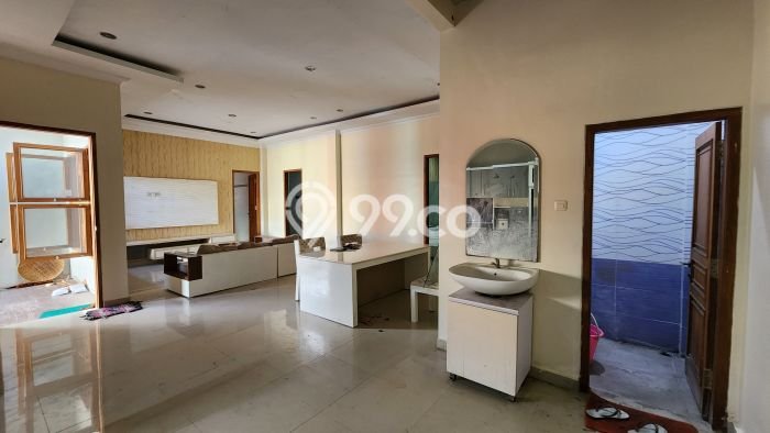 Dijual Rumah 3 Kamar Lokasi Ideal Bagus dan Strategis di Grogol Dijual Rumah 3 Kamar Lokasi Ideal Bagus dan Strategis di Grogol
