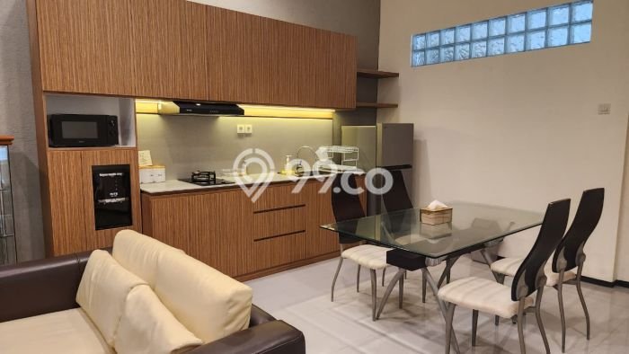 Lokasi strategis! Rumah siap huni disewakan di Pasar Kliwon LB 90m2 Lokasi strategis! Rumah siap huni disewakan di Pasar Kliwon LB 90m2