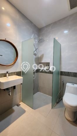 Lokasi strategis! Rumah siap pakai dikontrakkan di Pasar Kliwon LB 80m2 Lokasi strategis! Rumah siap pakai dikontrakkan di Pasar Kliwon LB 80m2